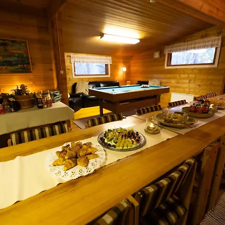 Kyyronkaita Hotel *