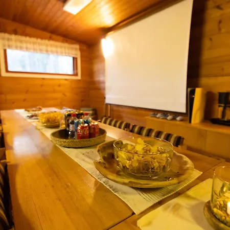 Kyyronkaita Hotel *